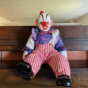 VTG Clown Doll 20” Sitting Musical Wind Up “Send In The Clowns” Creepy Halloween